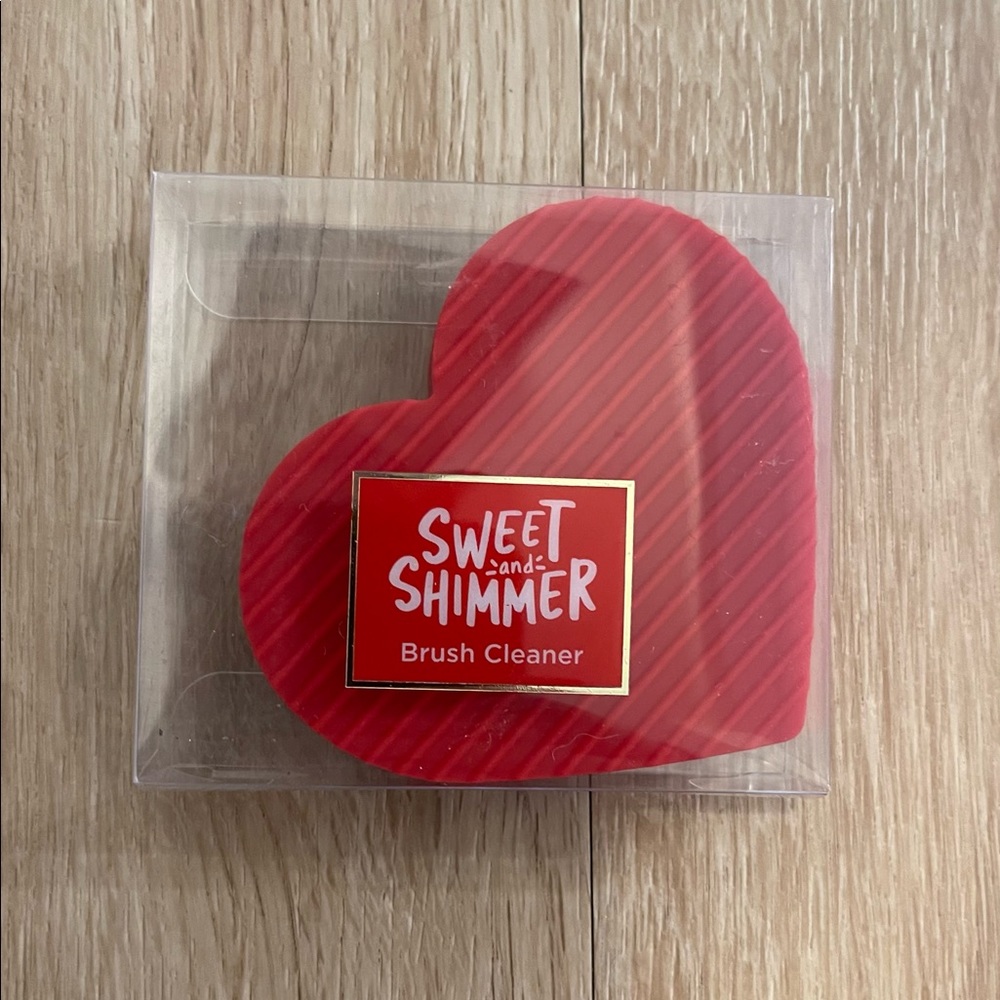 Sweet and Shimmer Makeup Brush Cleaner New